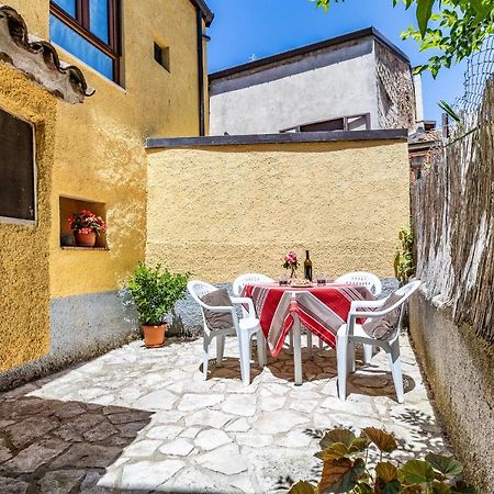 Casa Vacanze 'Zia Lucia' Apartment Sarconi Екстериор снимка